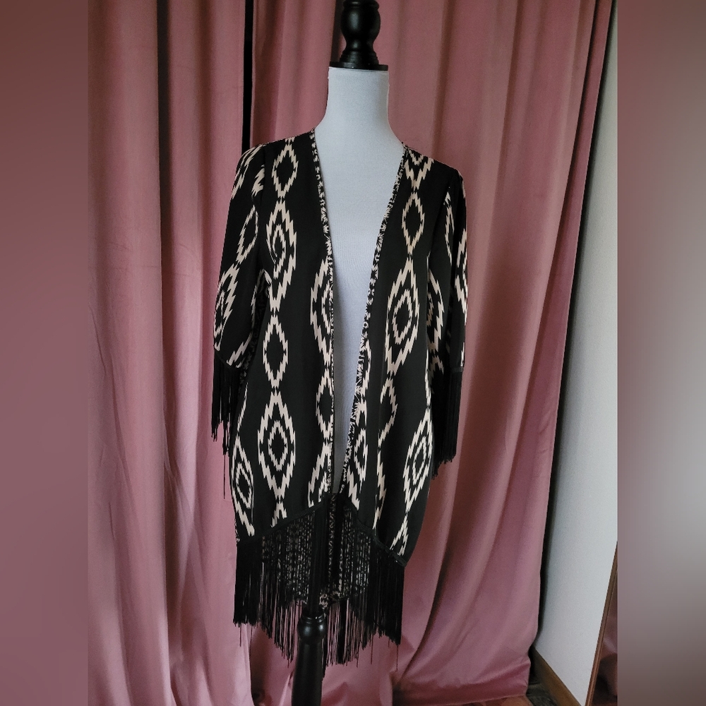 Geometric Fringe Kimono